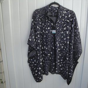 Jones of NY 0X=1X Animal Print Black White Gray Poncho Fall New with Tags